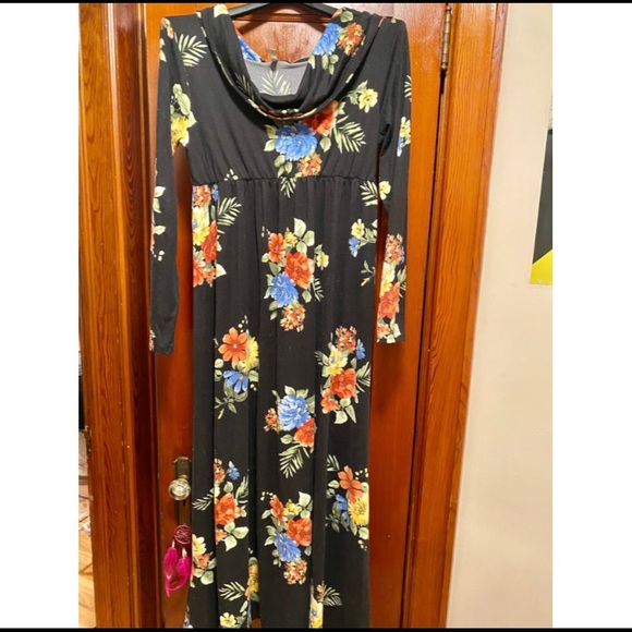 Floral Maternity Dress - Picture 1 of 3